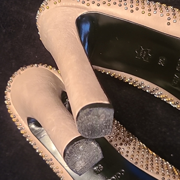 Dolce  Vita 5 1/4 inch heels - Picture 9 of 11